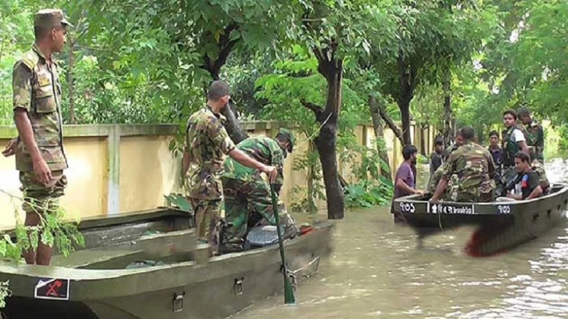 বন্যাদুর্গতদের উদ্ধারে সেনা কর্মকর্তাদের জরুরি নম্বর