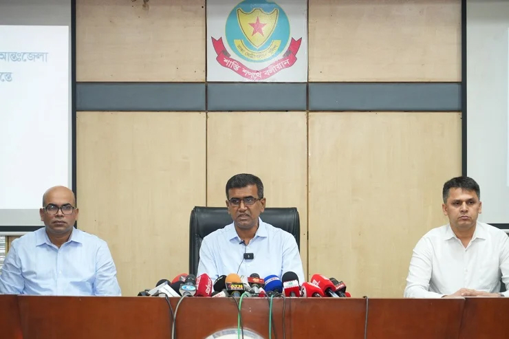 ক্রিমিনাল ডাটাবেইজ পর্যালোচনার মাধ্যমে ছিনতাইকারী চক্র শনাক্ত করেছি: নাসিরুল ইসলাম