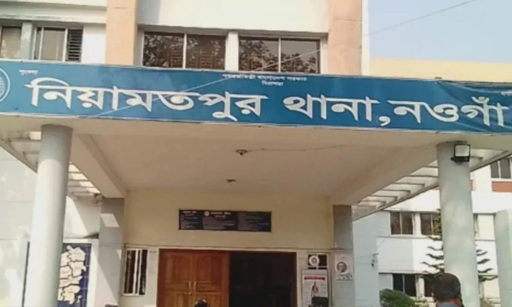 একই পরিবারের ৪ জনের গলা কাটা লাশ উদ্ধার
