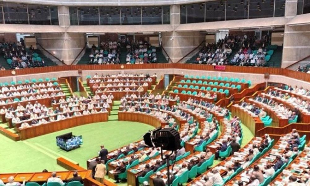 ৫ সংসদীয় কমিটির নেতৃত্বে যারা