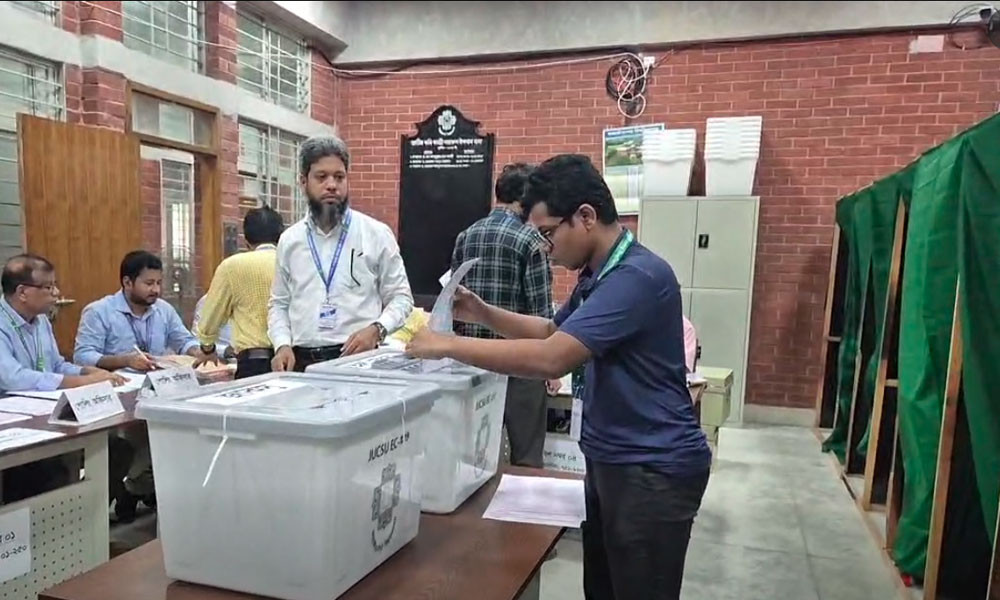 জাকসু নির্বাচনে ভোটগ্রহণ শুরু, ক্যাম্পাসে কড়া নিরাপত্তা