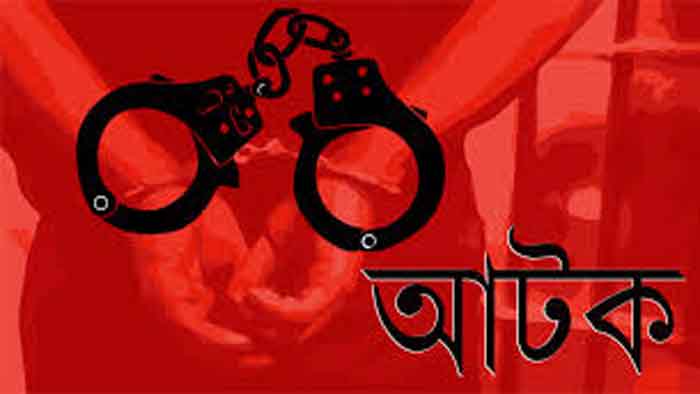 মোটর সাইকেলের সিটে ২০ হাজার ইয়াবা, যুবক আটক