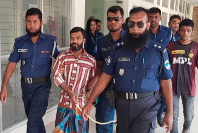 রায়ে অসন্তুষ্ট আছিয়ার মা, ক্ষোভ এলাকাবাসীর