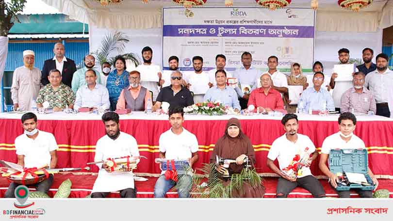 রিসডা-বাংলাদেশের উদ্যোগে প্রশিক্ষণার্থীদের সনদ বিতরণ