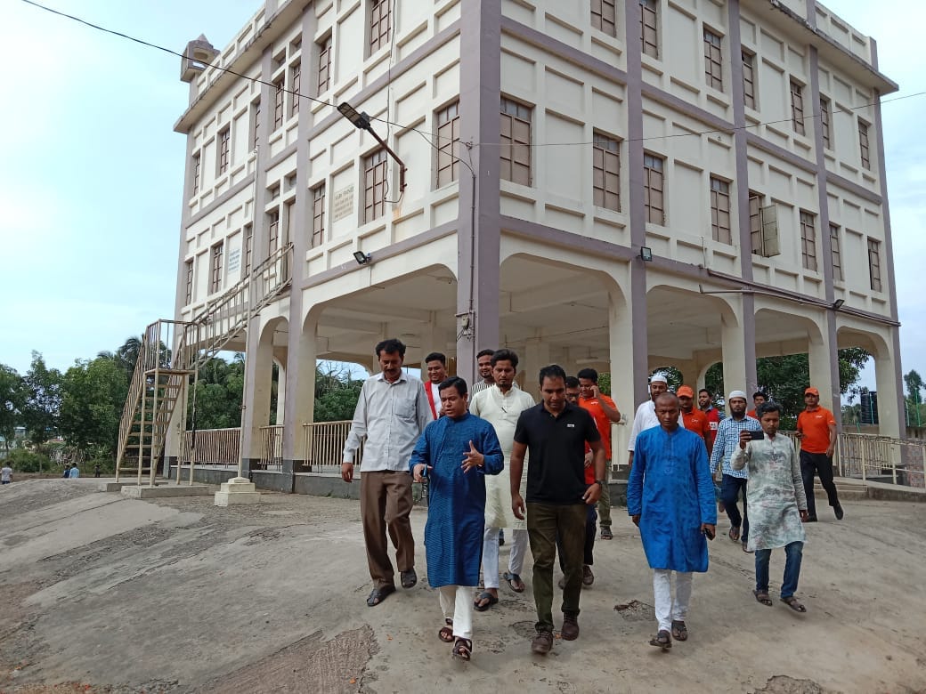 ঘূর্ণিঝড় 'মোখা' মোকাবেলায় জেলা প্রশাসন, কক্সবাজার ৫৭৬ টি আশ্রয়কেন্দ্রের প্রস্তুতি সম্পন্ন