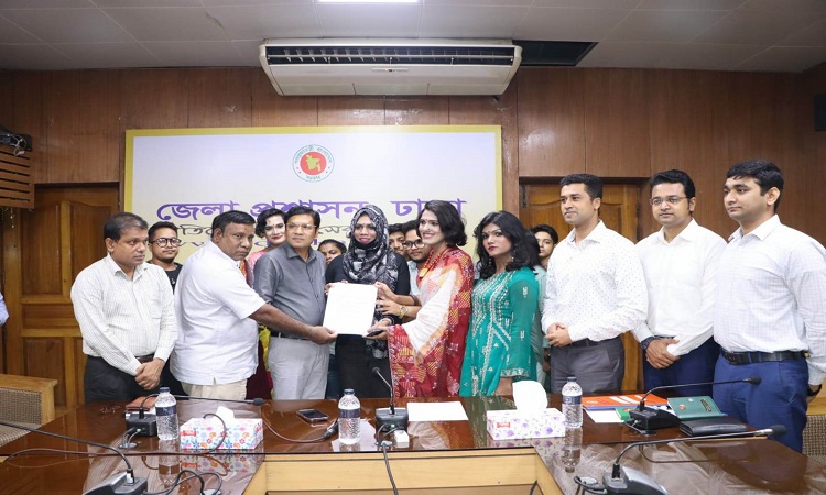 তৃতীয় লিঙ্গের সংগঠনকে অর্পিত সম্পত্তি প্রদান করল ঢাকা জেলা প্রশাসন