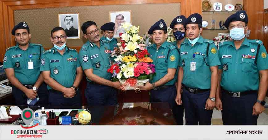 ডিএমপি কমিশনার হিসেবে ২য় বর্ষ পূর্তি  উপলক্ষ্যে গুলশান বিভাগের ফুলেল শুভেচ্ছা