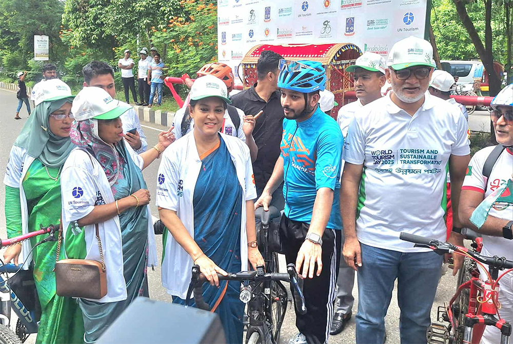 টেকসই পর্যটনের জন্য প্রকৃতি রক্ষা অপরিহার্য : পরিবেশ উপদেষ্টা