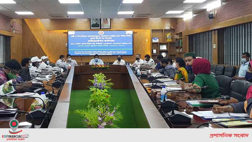 মানিকগঞ্জে নারী ও শিশু উন্নয়নে সচেতনতামূলক যোগাযোগ কার্যক্রম বিষয়ক ওরিয়েন্টেশন কর্মশালা