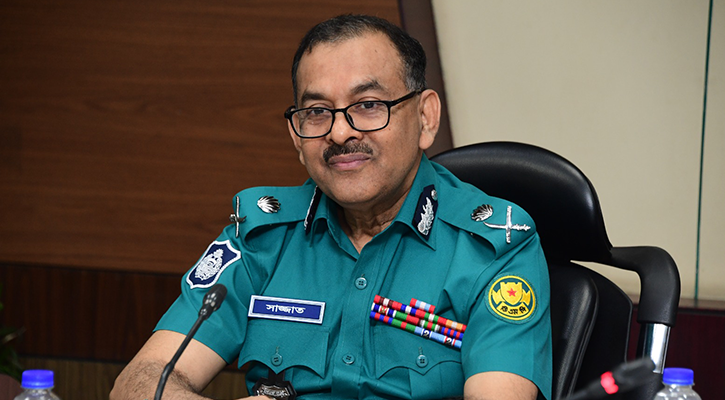 শান্তিপূর্ণভাবে ডাকসু নির্বাচনে ভোট চলছে: ডিএমপি কমিশনার