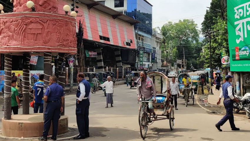 বান্দরবানেও কর্মবিরতি পর কর্মস্থলে পুলিশ