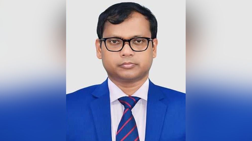 যে কারণে শোকজ করা হয় সিলেটের ডিসি সারওয়ারকে