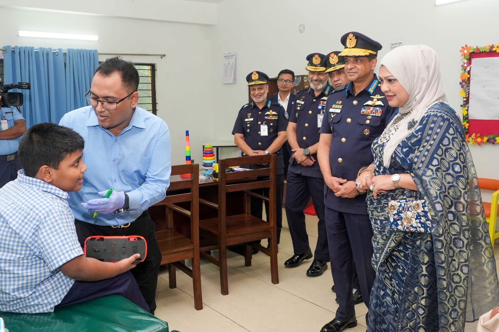 সম্মানিত বিমান বাহিনী প্রধান কর্তৃক ‘ব্লু স্কাই’ পরিদর্শন