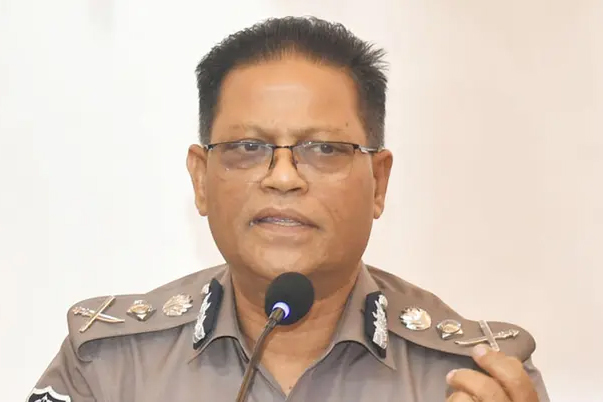 ঈদযাত্রায় বেশি ভাড়া নিলে ব্যবস্থা নেওয়া হবে : আইজিপি