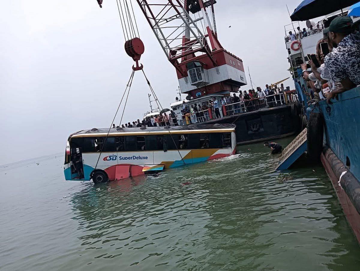 নিরাপত্তা নির্দেশনা মানায় দৌলতদিয়া ফেরি দুর্ঘটনায় প্রাণহানি হয়নি