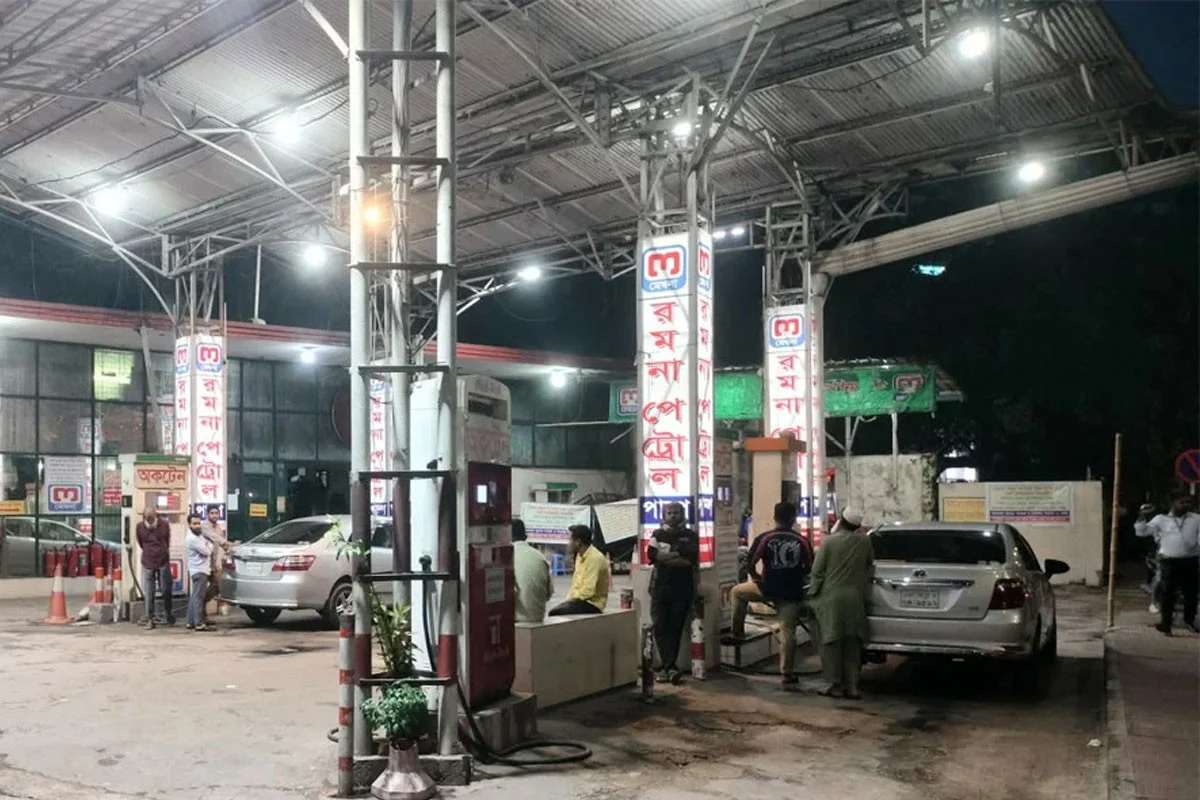 ১৩ দিন ২৪ ঘণ্টা খোলা থাকবে ফিলিং স্টেশন