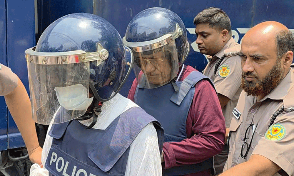 দুই মামলায় বিচারপতি মানিকের জামিন নামঞ্জুর