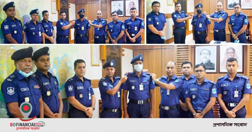 মুন্সীগঞ্জে কনস্টেবল থেকে নায়েক পদে পদোন্নতিপ্রাপ্তদের র‍্যাংকিং ব্যাজ পড়িয়ে দেন জেলা পুলিশ সুপার