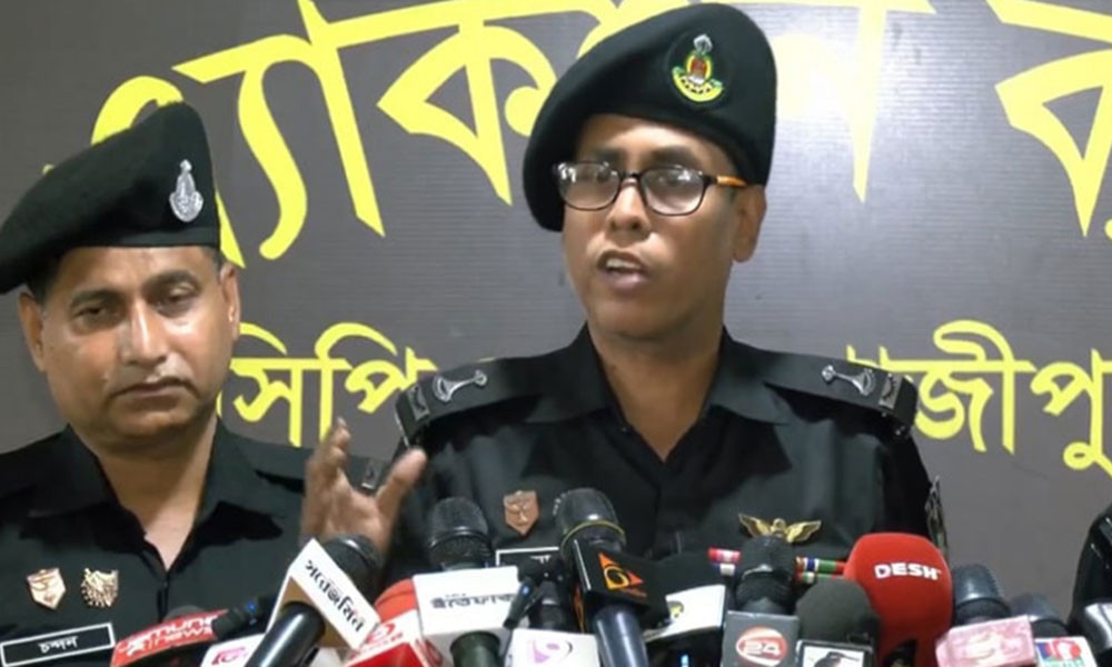 সাংবাদিক তুহিন হত্যায় জড়িত থাকার কথা স্বীকার করেছে স্বাধীন : র‌্যাব