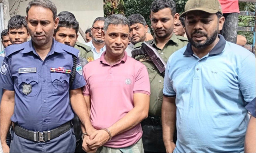 টিসিবির তেল খোলা বাজারে, ব্যবসায়ী আটক