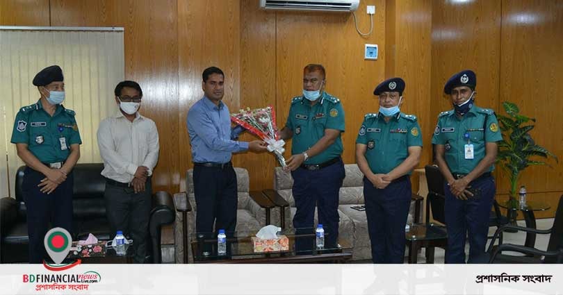 কেএমপি কমিশনার  ও  খুলনার জেলা প্রশাসকের সৌজন্য সাক্ষাত