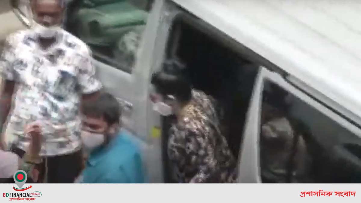 পরীমণিকে কারাগারে পাঠানোর আদেশ দিয়েছেন আদালত