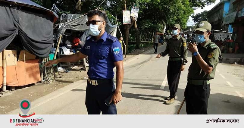 বিধিনিষেধ বাস্তবায়নে তৎপর লক্ষ্মীপুর জেলা পুলিশ