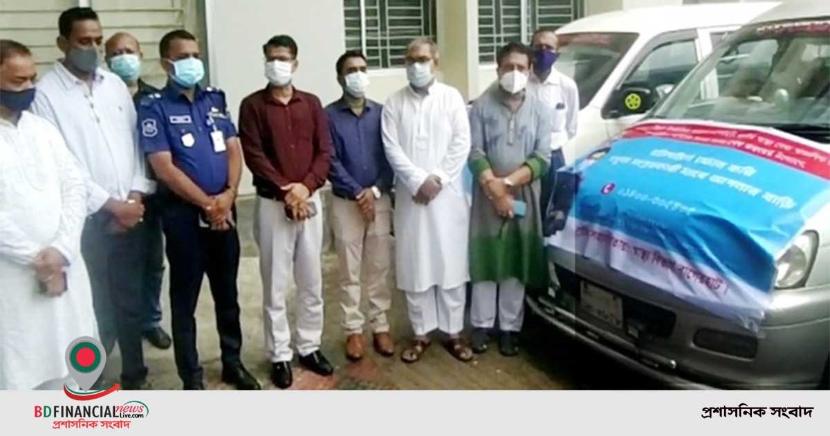 করোনা পরীক্ষার জন্য ভ্রাম্যমান নমুনা সংগ্রহ : শেখ তন্ময় এমপির ভিন্নধর্মী উদ্যোগ