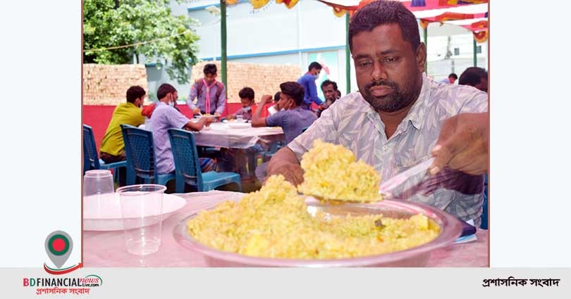 ফরিদপুর জেলা প্রশাসনের উদ্যোগে ভাসমান মানুষের জন্য ফুডস্পট