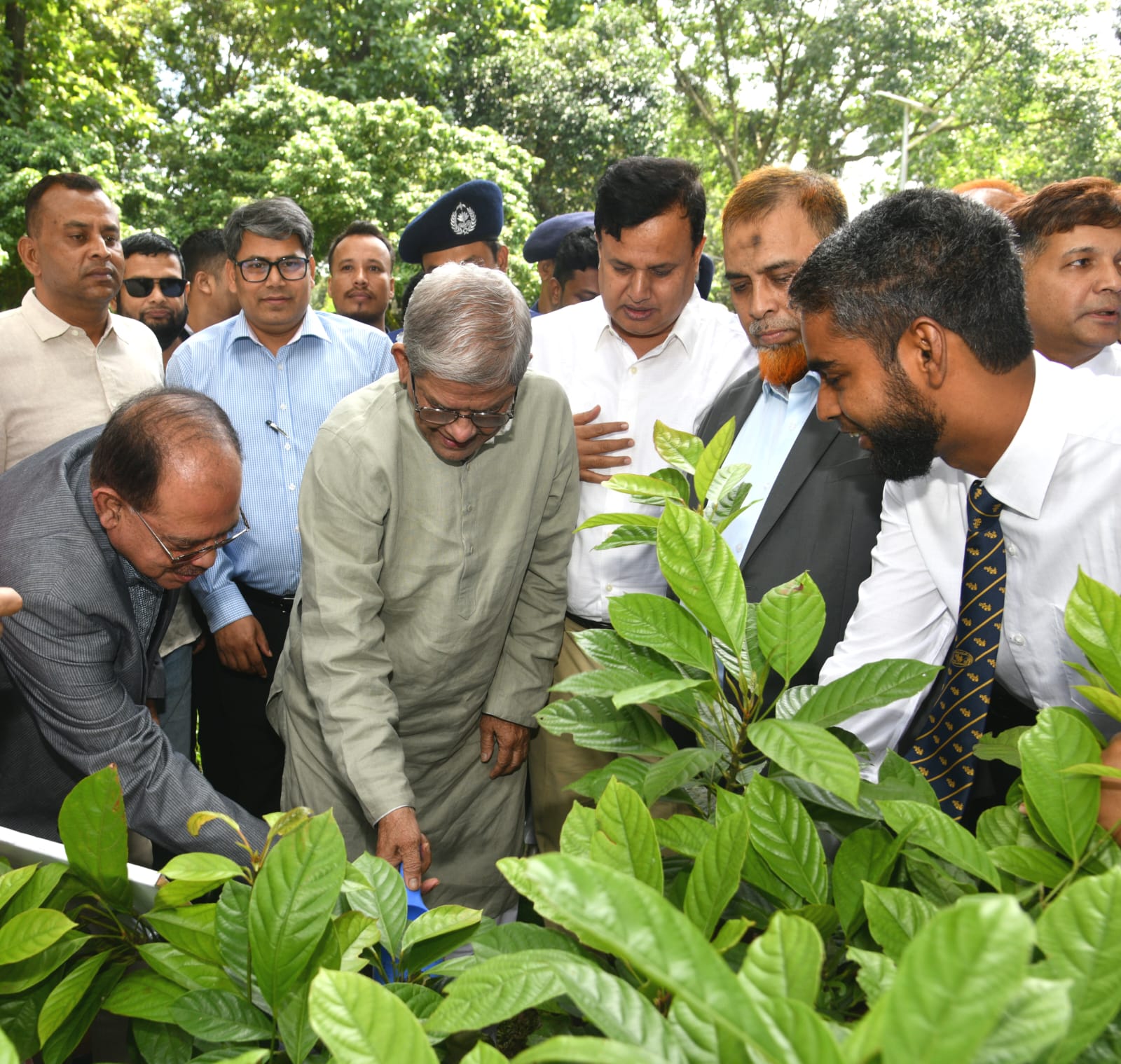 রাজনৈতিক বিতর্ক নয়, গবেষণা ও উদ্ভাবনে গুরুত্ব দেওয়ার আহ্বান স্থানীয় সরকার মন্ত্রীর