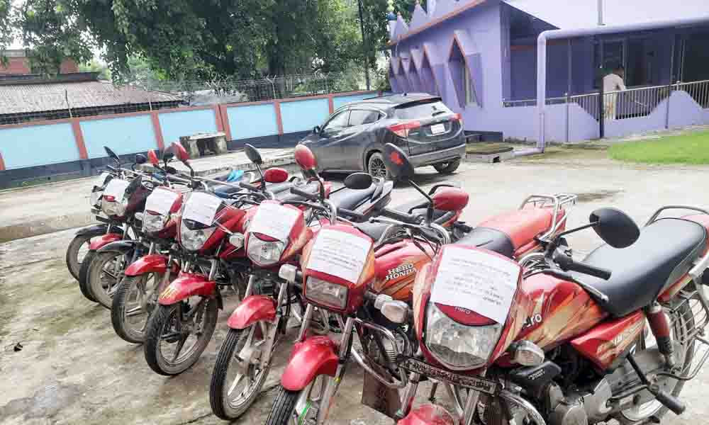 ৮ চোরাই মোটরসাইকেলসহ আন্ত জেলা চোরচক্রের সদস্য গ্রেপ্তার