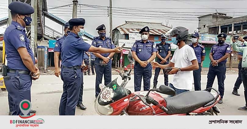 পটুয়াখালীতে লকডাউন বাস্তবায়নে কাজ করছে জেলা পুলিশ