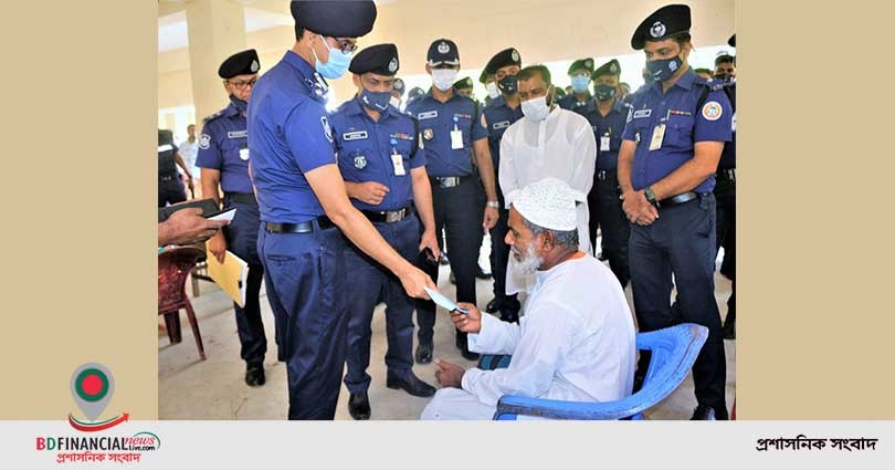 বরিশাল রেঞ্জের ডিআইজি এর ভোলা জেলায় আগমন এবং মামলার ঘটনাস্থল সরেজমিনে পরিদর্শন