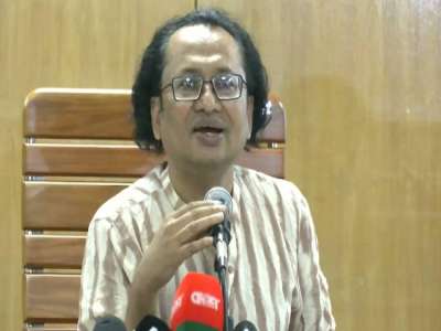 শেখ হাসিনার বক্তব্য প্রচারে নিষেধাজ্ঞা আছে: তথ্য উপদেষ্টা