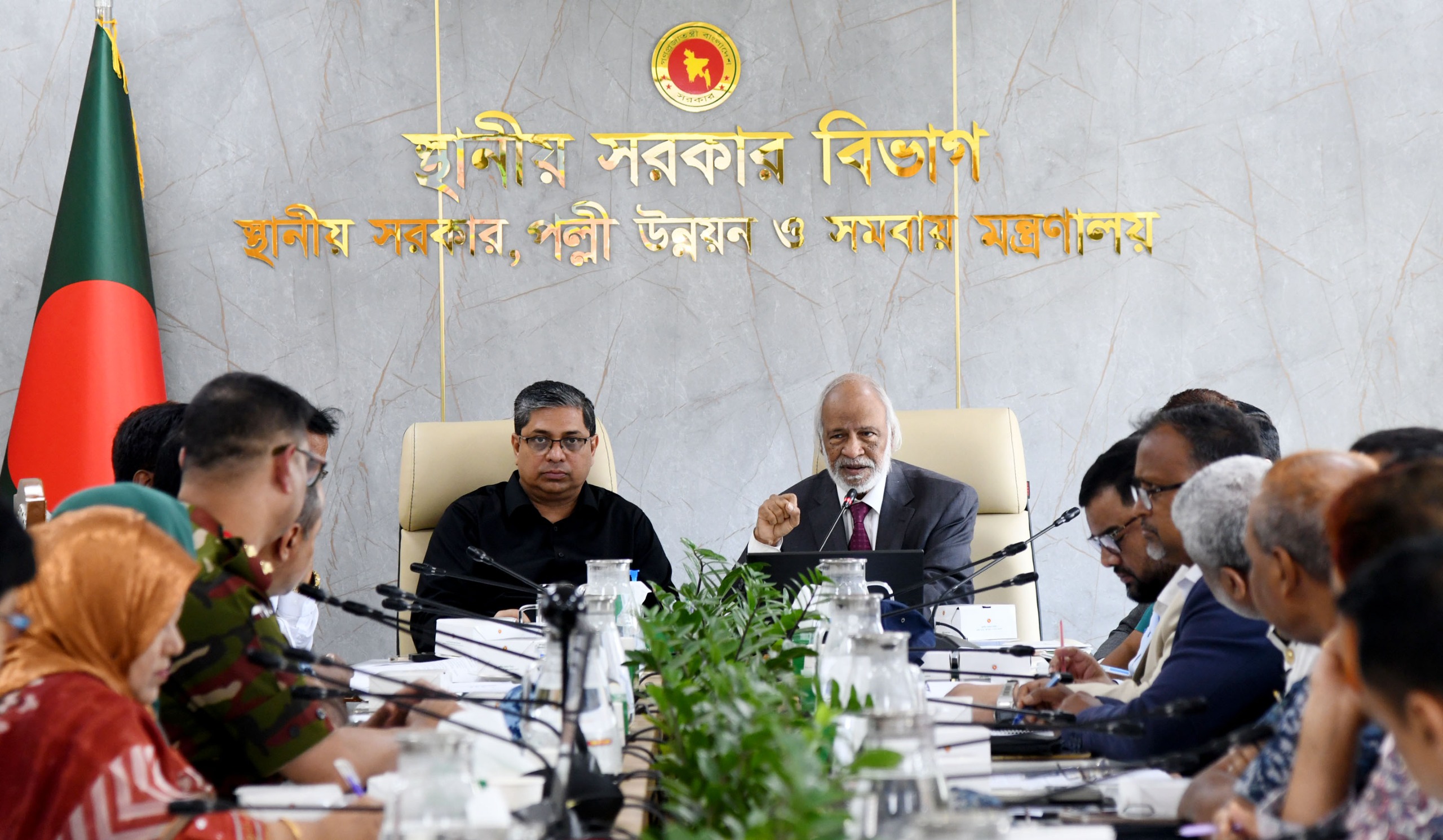 ডেঙ্গু প্রতিরোধে সর্বোচ্চ গুরুত্ব দিয়ে কাজ করছে সরকার