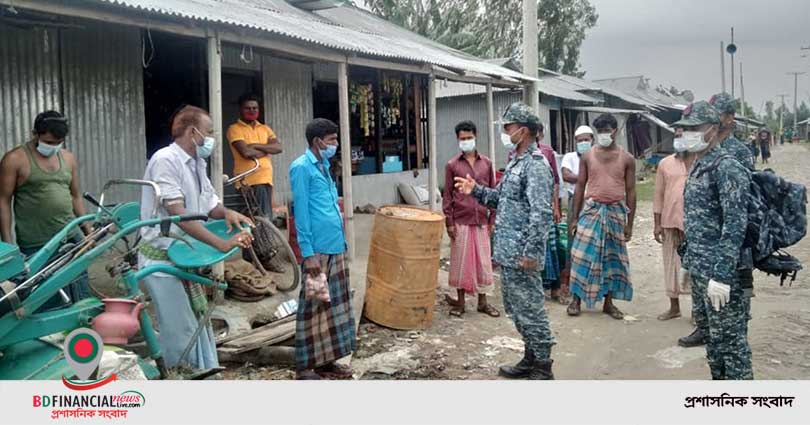 সমুদ্র ও উপকূলীয় এলাকায় লকডাউন নিশ্চিত করতে নৌবাহিনীর টহল অব্যাহত