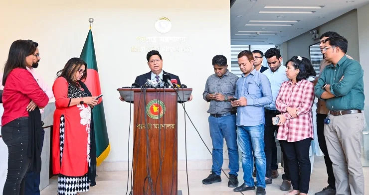 পোশাক রপ্তানি খাতে কোনো ব্যাঘাত এলে অসুবিধা হবে: পররাষ্ট্রমন্ত্রী