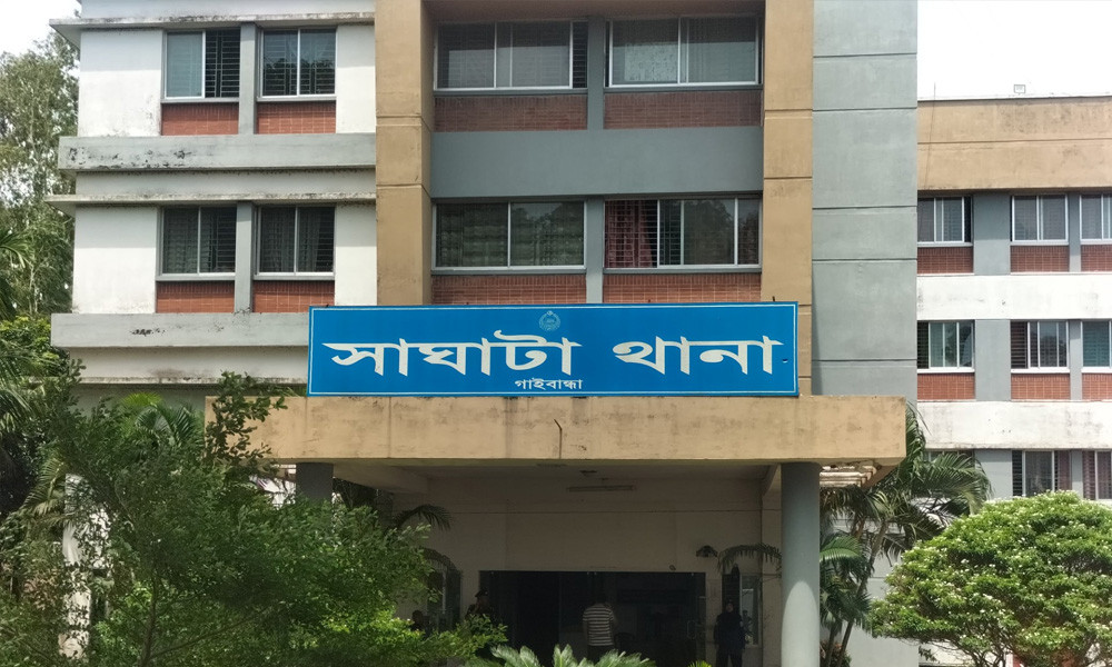 গাইবান্ধায় নৈশপ্রহরীর বিরুদ্ধে স্কুলছাত্রীকে ধর্ষণের অভিযোগ