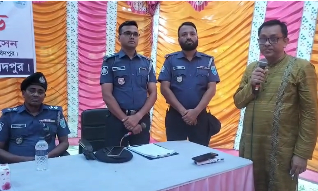 আলফাডাঙ্গায় ওপেন হাউজ ডে অনুষ্ঠিত, জন সাধারণের সমস্যা সমাধানে পুলিশের আশ্বাস