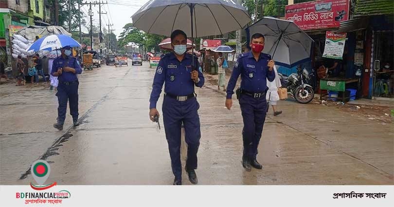বিধি-নিষেধের পঞ্চম দিনেও সক্রিয় কক্সবাজার জেলা পুলিশ