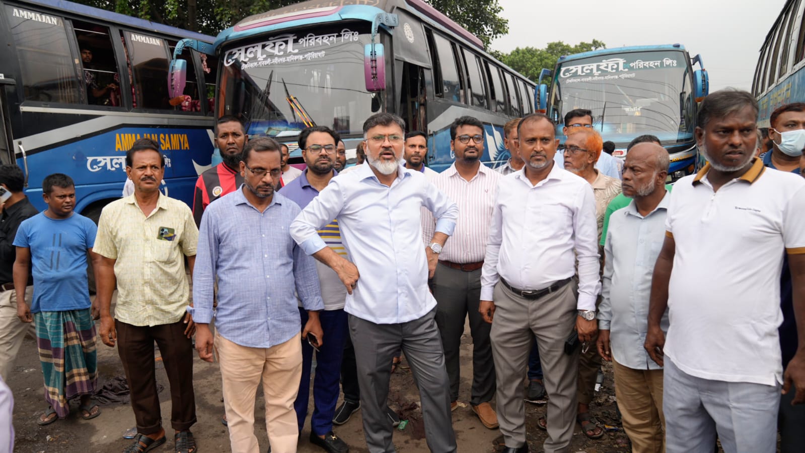 গাবতলীতে অবৈধ স্থাপনা ও বাসের বিরুদ্ধে ব্যবস্থা নেবে ডিএনসিসি