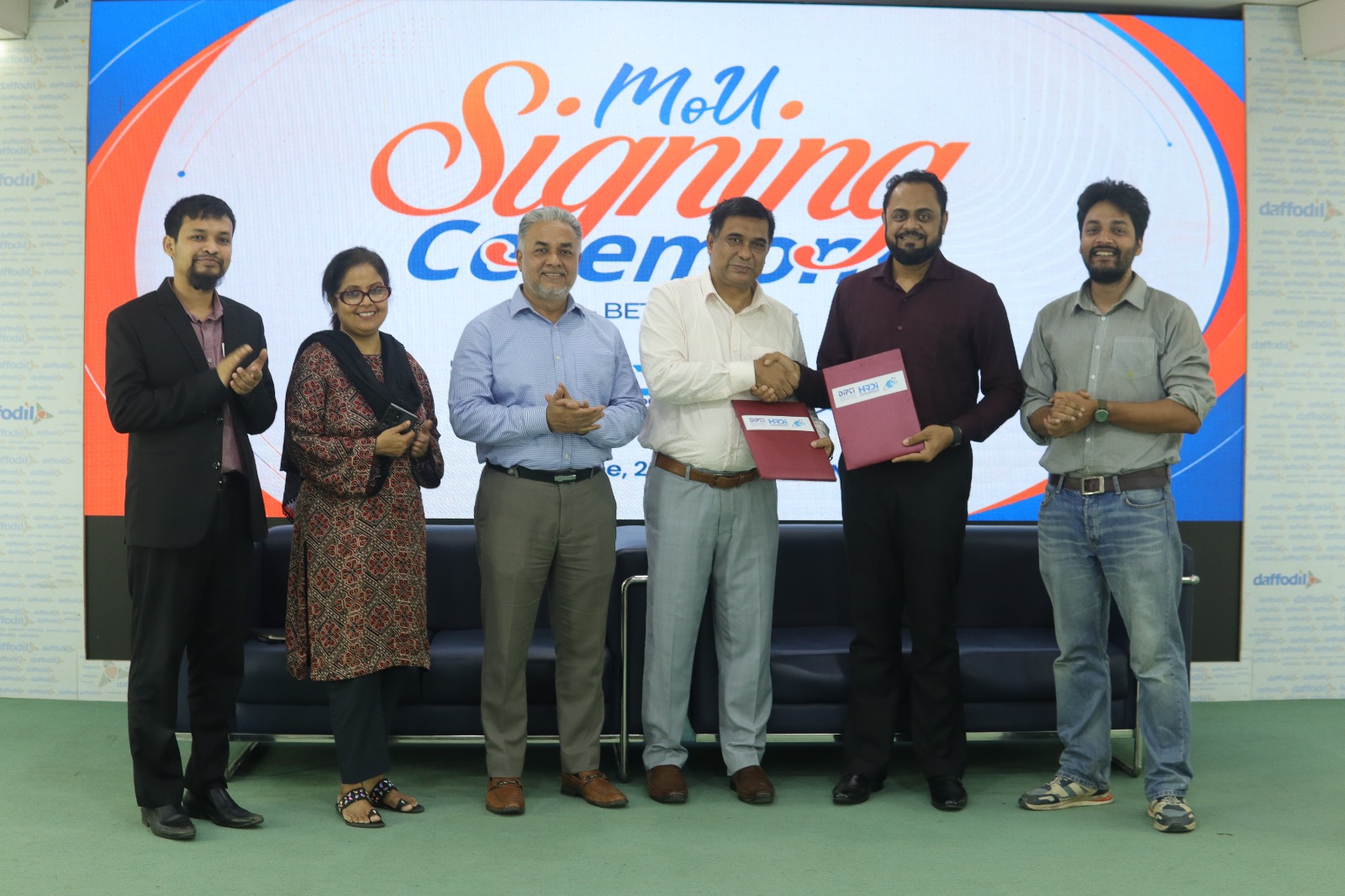 বিজ্ঞান শিক্ষকদের দক্ষতা বাড়াতে জাতীয় সম্মেলন আয়োজনের উদ্যোগ