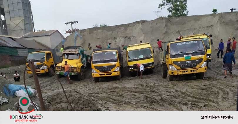 বালু ব্যবসায় পরিবেশ ও জনস্বাস্থ্য হুমকির মুখে