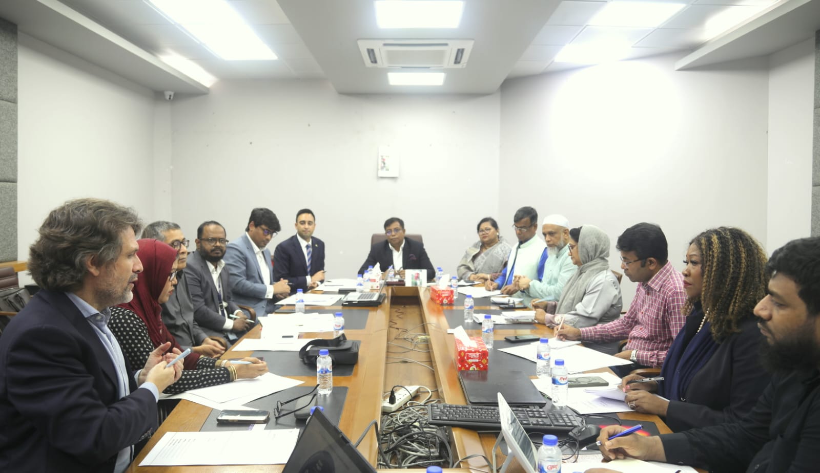 উচ্চশিক্ষার আন্তর্জাতিকীকরণে জাতীয় ফ্রেমওয়ার্ক করছে ইউজিসি
