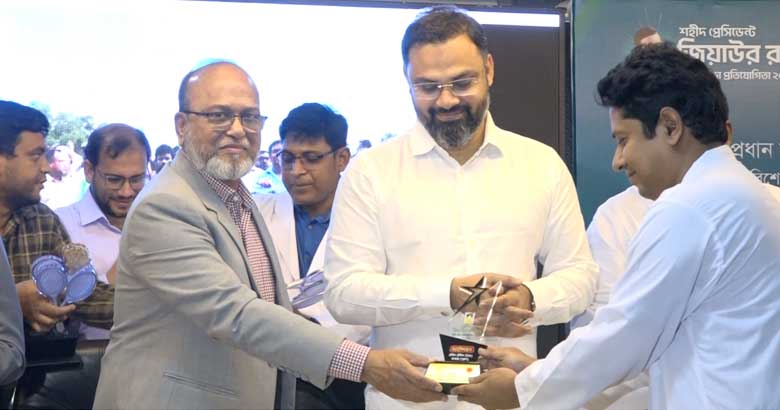 খেলাধুলাকে পেশা হিসেবে গড়তে সরকারের বহুমুখী উদ্যোগ: ক্রীড়া প্রতিমন্ত্রী