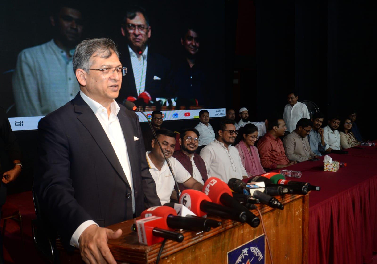 ফ্যাসিবাদের প্রত্যাবর্তন ঠেকাতে জাতীয় ঐক্যের আহ্বান স্বরাষ্ট্রমন্ত্রীর