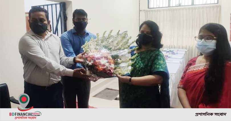 রাজবাড়ী জেলা প্রশাসককে গার্ড অব অনার প্রদান