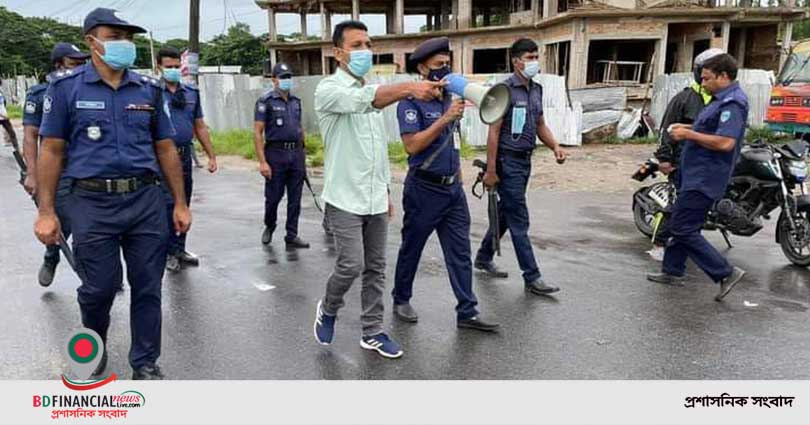 আপনাদের সুরক্ষায় আমরা পথে প্রান্তরে আছি আপনারা ঘরে থাকুন: ইউএনও শেখ জোবায়ের