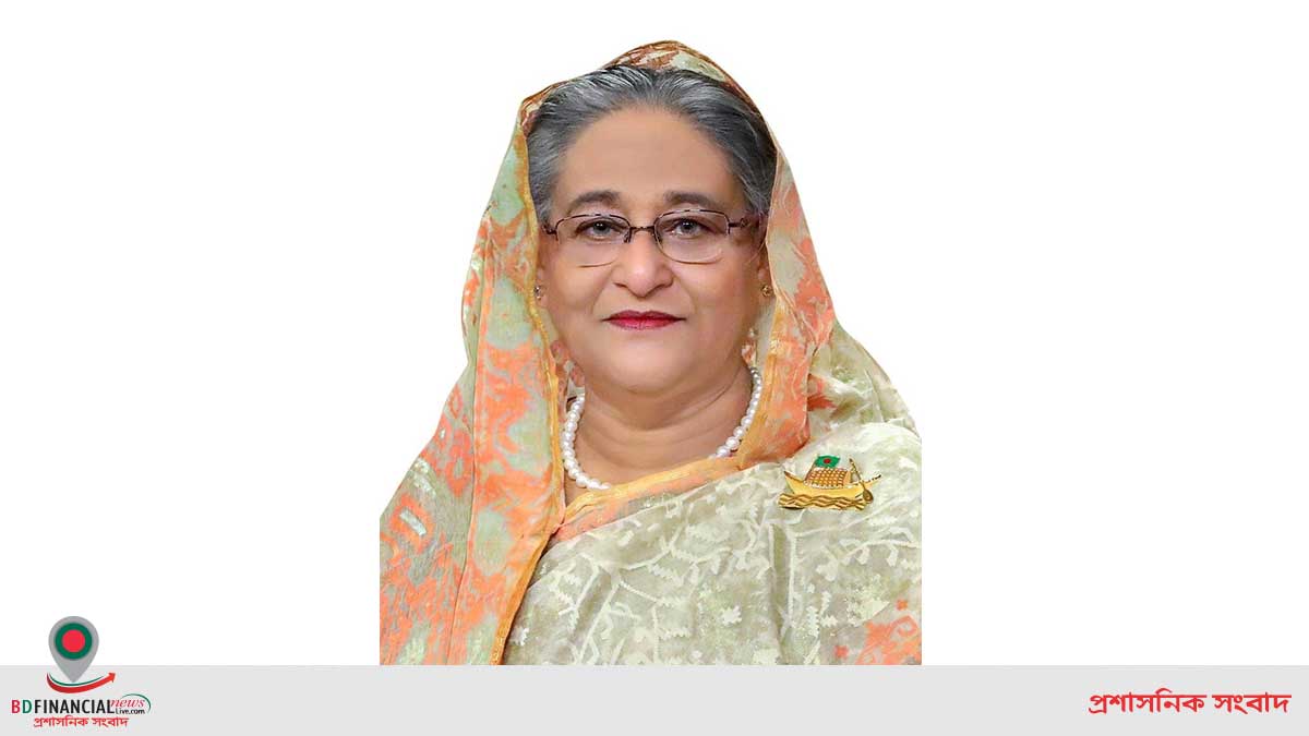 কুষ্টিয়ায় ভ্যাকসিন প্রদান কার্যক্রম পরিদর্শণ করেন পুলিশ সুপার