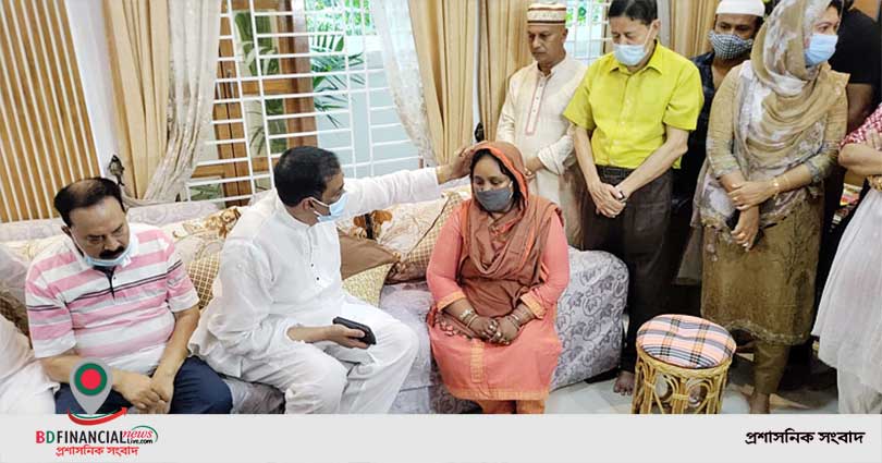 মেয়র আইভীর মায়ের মৃত্যুতে সমবেদনা জানালেন শামীম ওসমান